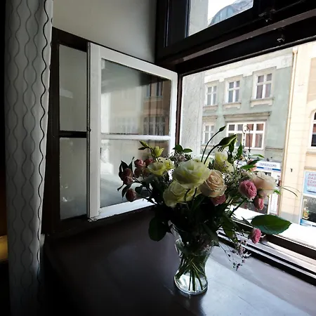 Kolysanka Private In Old Town بوزنان